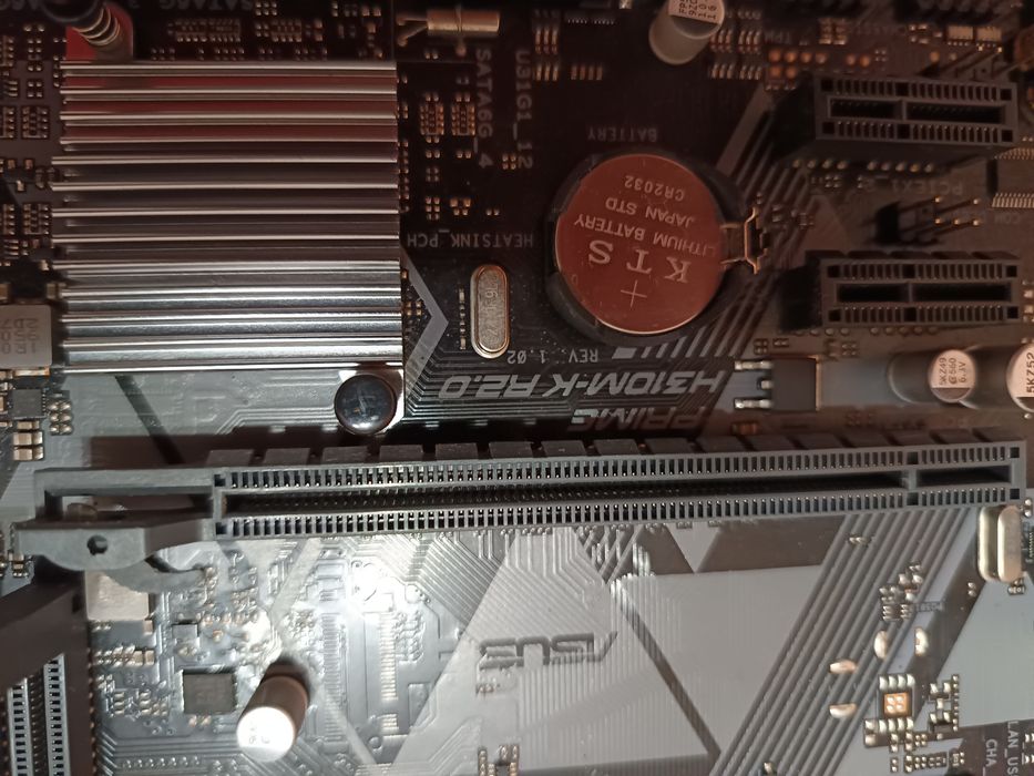 ASUS H310M-K R2.0 + Intel Core i3 8100T s. 1151-2