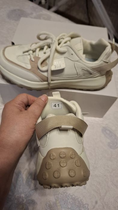 Кроссовки унисекс