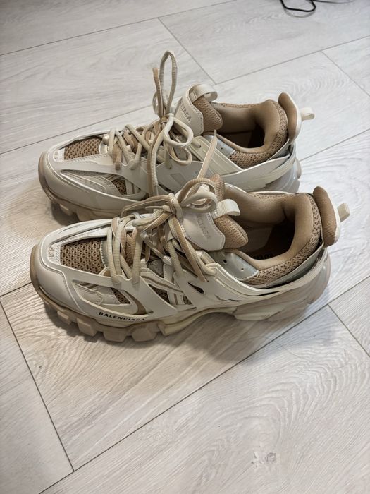 Balenciaga track alb cu bej