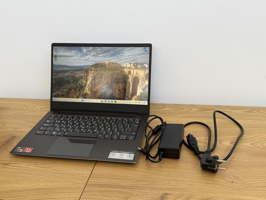 14" Lenovo 530s - Ryzen 3 / 8GB RAM / 128GB SSD / Лаптоп