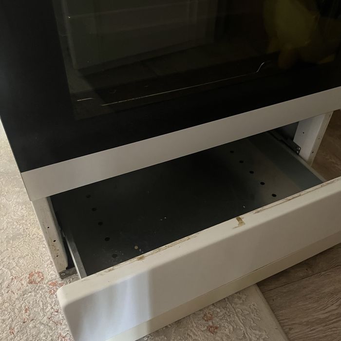 Продам газо электрическая плиту