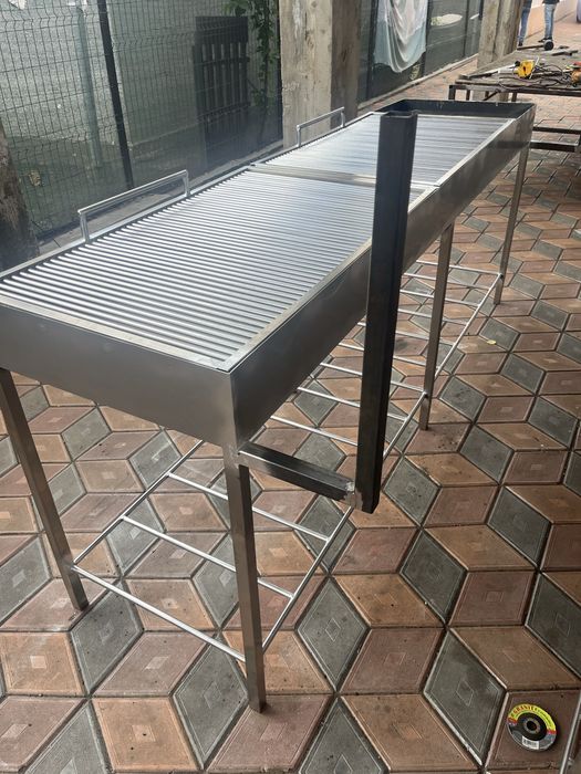 Gratare fier si inox la comanda