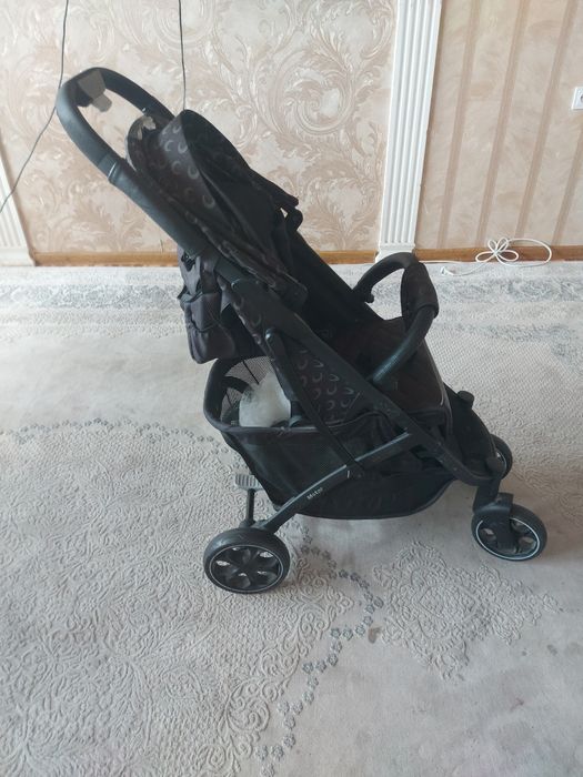 Коляска в хорошом состоянии
