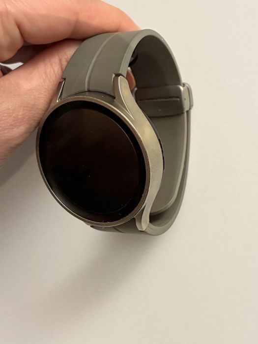 Samsung Galaxy Watch5 Pro in stare foarte  bună (barbati)