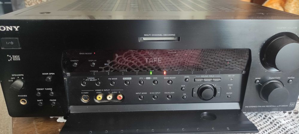 Усилвател Сони..