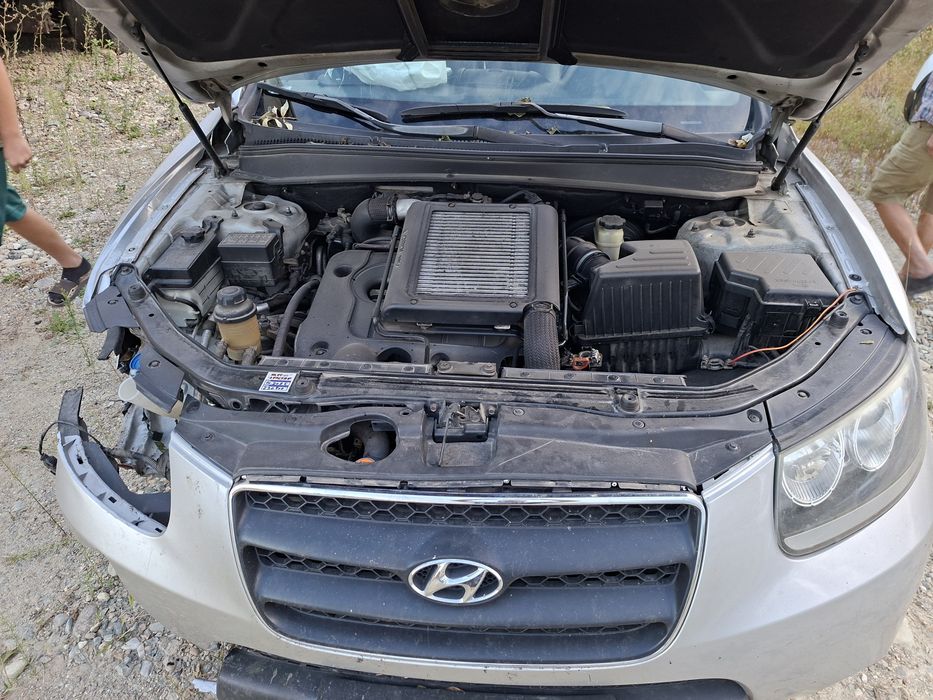 Vand Hyundai Santa Fee avariat
