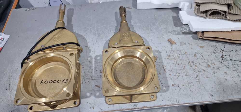 Robinet 5 toli pret 1350 lei și 6 toli preț 1250 lei  import Italia  p
