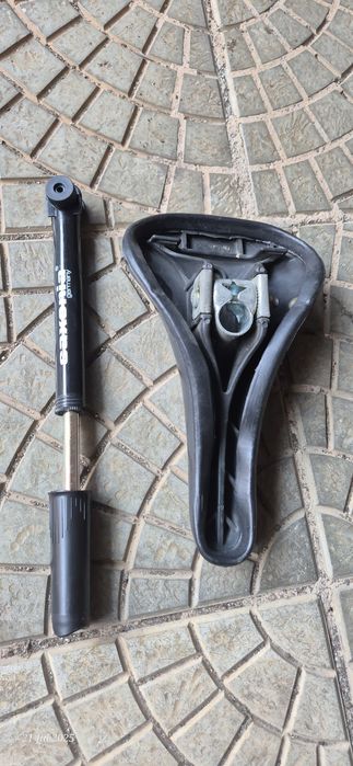 Помпа и седалка за велосипед