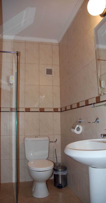 Продава се Хотел в Хисаря - 1000 кв.м за 485 €/кв.м - Снимка #17