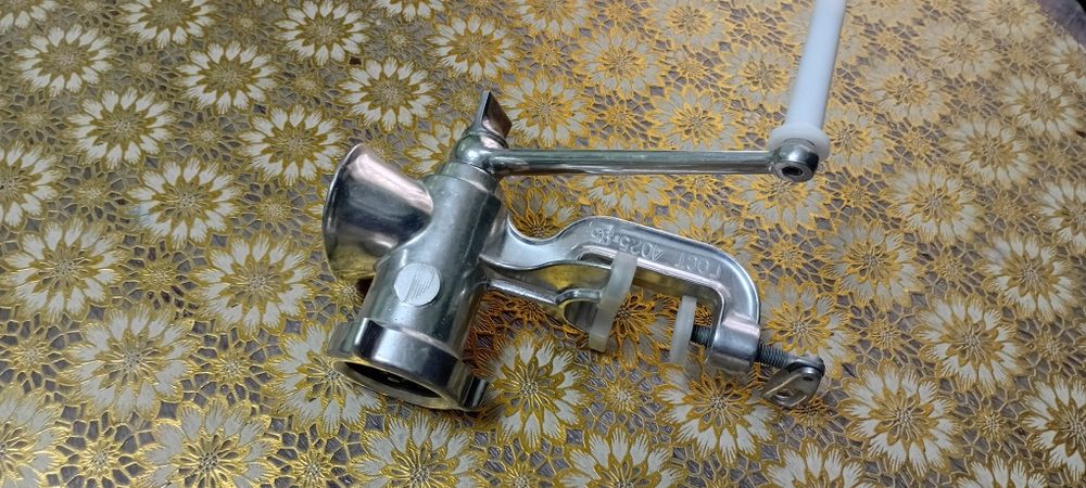 Ручные мясорубка