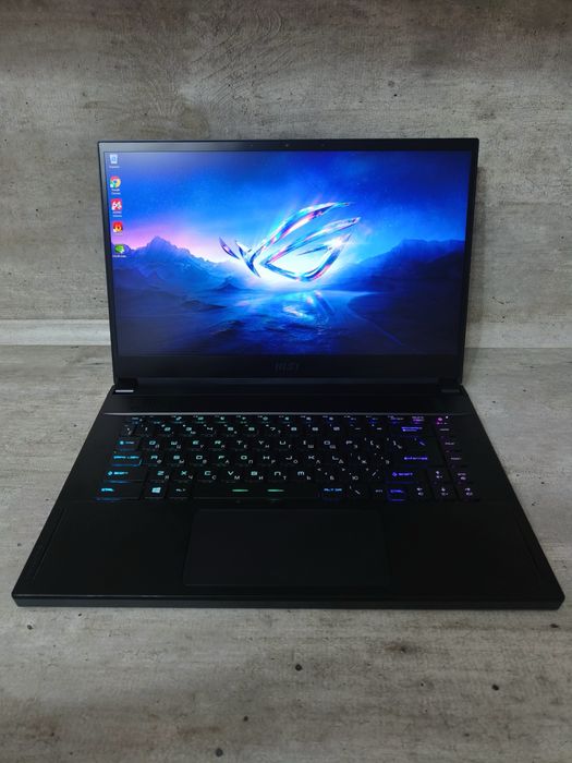 Ноутбуе игровой MSI