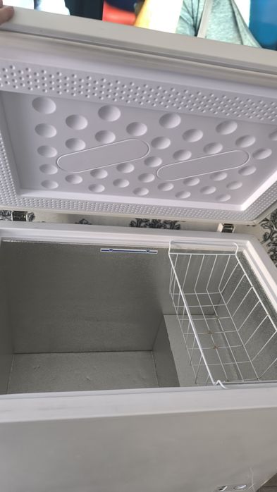 Морозильный ларь  Бирюса объём 260л