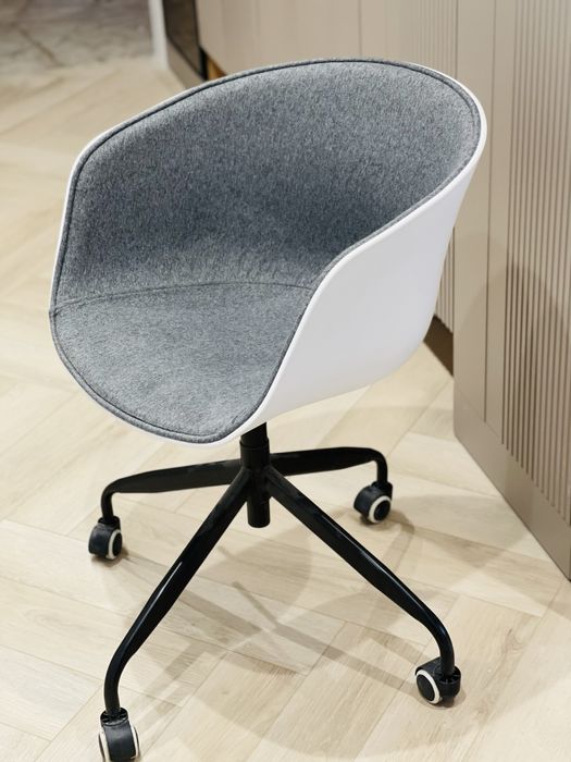 Продам стул