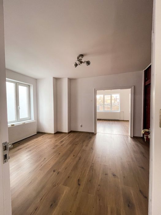 Casa vanzare/inchiriere in zona Trei Stejari