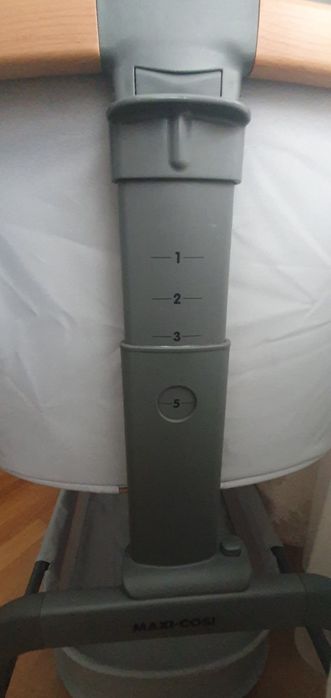 Vând pătuț Maxi.Cosi