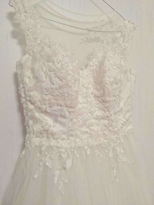 Булчинска рокля с италианска дантела