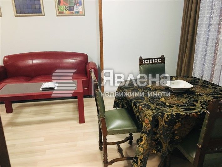 Продава се Многостаен апартамент в Варна, ВИНС - 160 кв.м за 2000 €/кв.м - Снимка #4