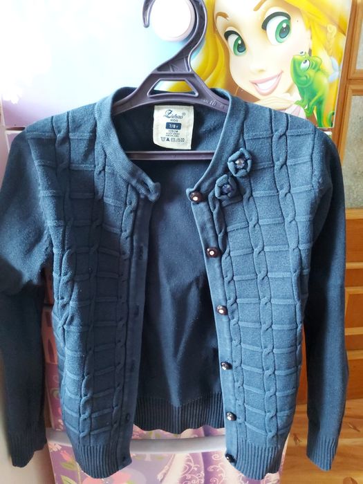 Продам школьные вещи на девочк,