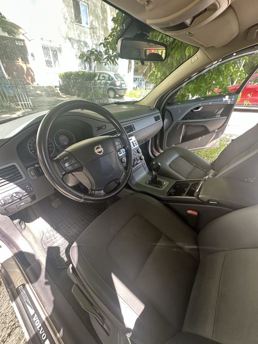 Volvo V70 perfect functionala