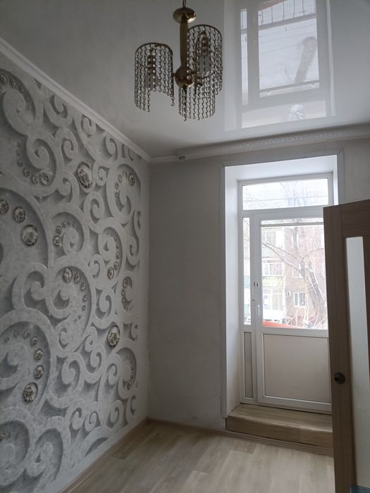 Сдам 2 комнатную в районе 10  школы