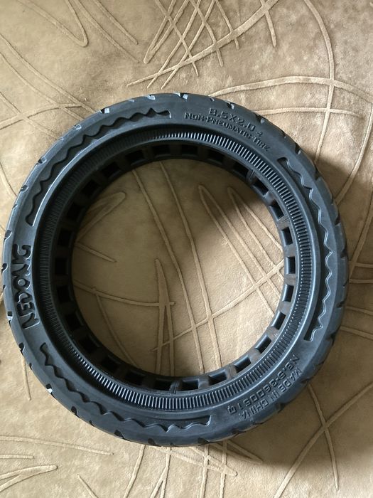Cauciuc trotineta electrică 8.5x2.0 – nou, rezistent și durabil