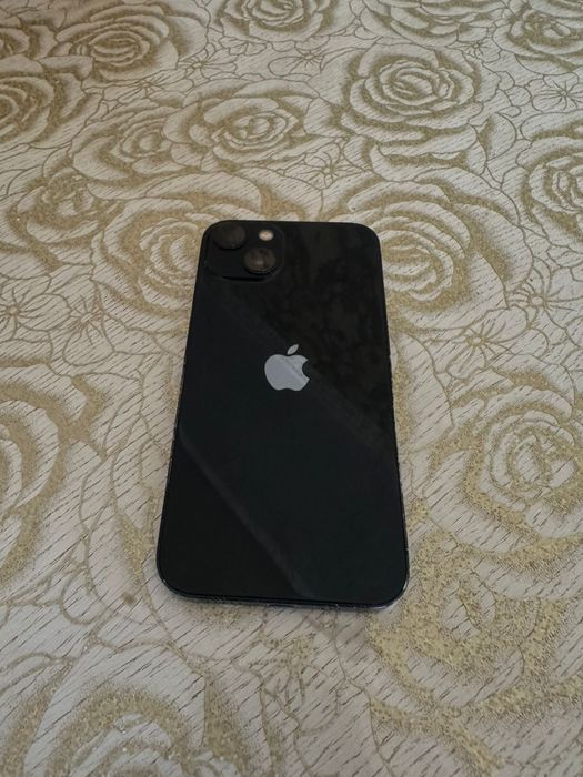 Iphone 13 б/у хороший