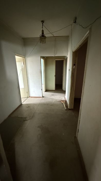 Срочно  Продаётся своя квартира на р-н Сергили о-р базар Ярмарка