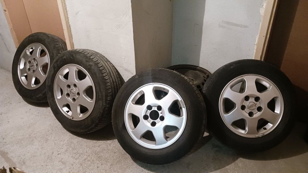 Летни гуми с джанти Opel Zafira