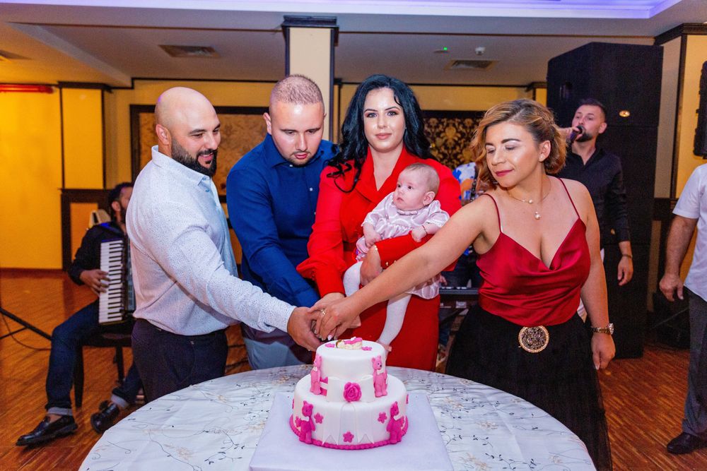 FOTOGRAF SI VIDEOGRAF/ Pentru toate tipurile de evenimente