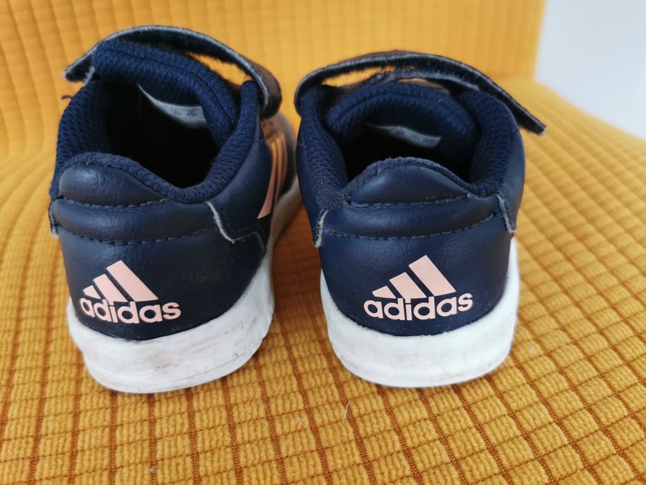 Adidași copii Adidas 19 cu arici ușori  comozi și practici