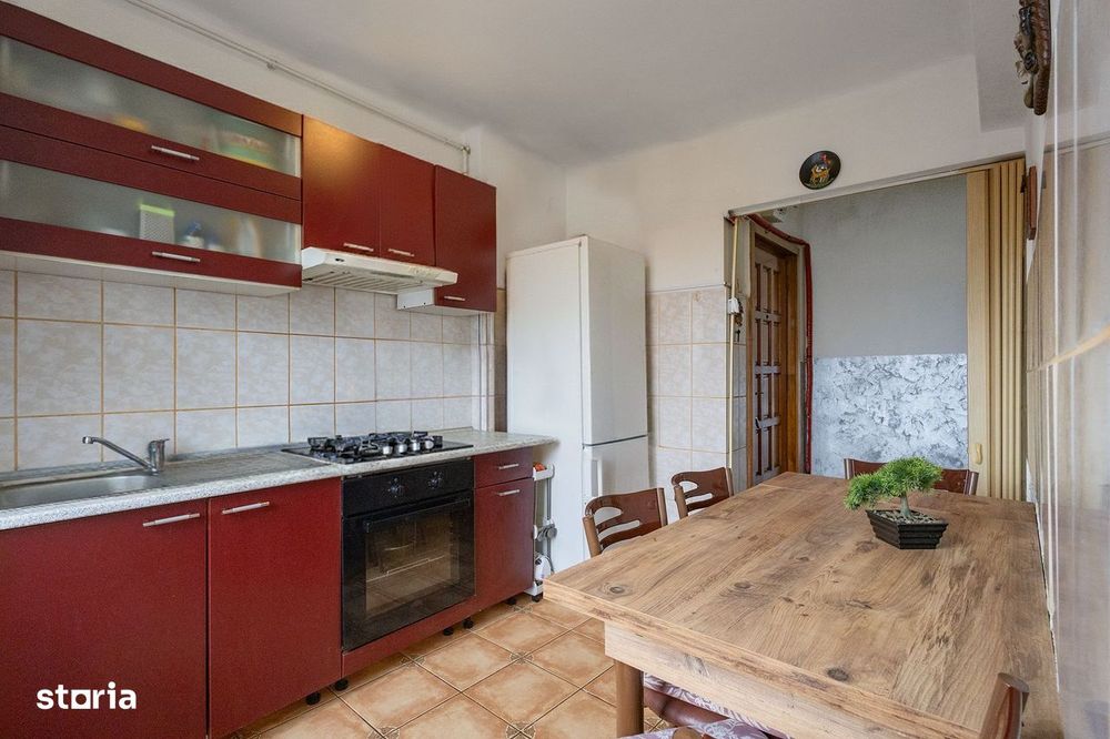 De vânzare apartament 2 Camere în Buziaș