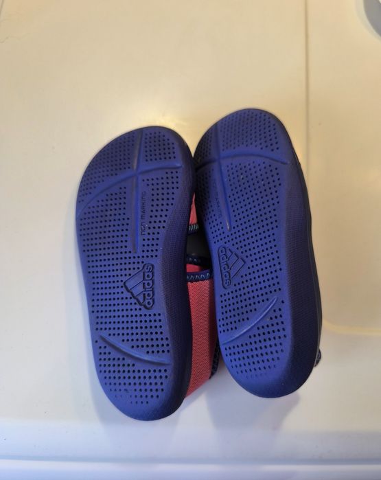 Детски сандалки Адидас