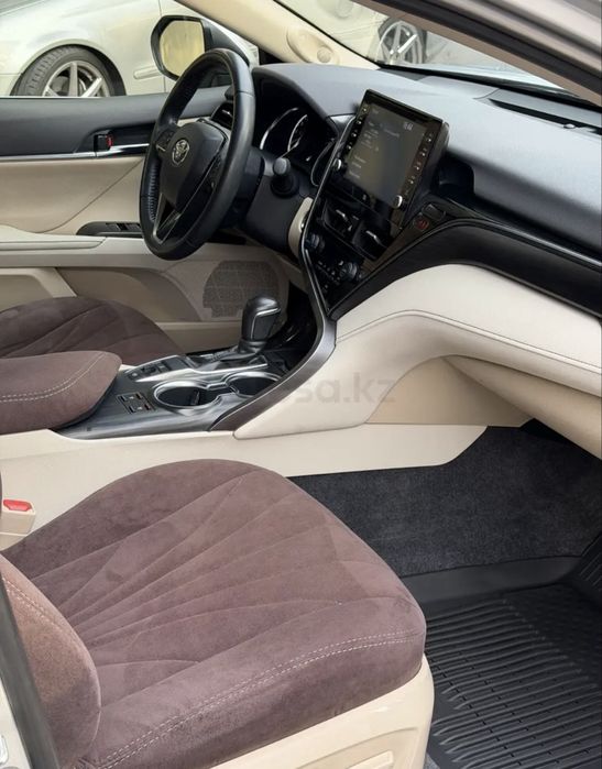 Toyota  camry 75.