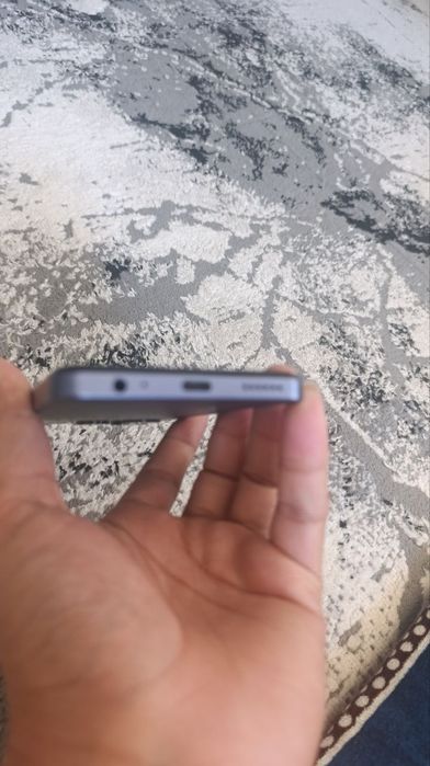 Sotiladi telfon spark10   800ming som