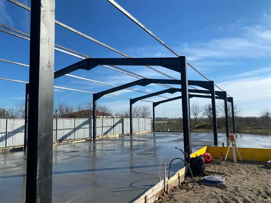 Vand structura metalica, hala completa cu panou sandich