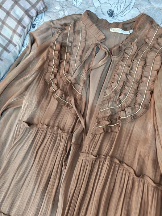 Ayollar kiyimi vecherniy va abaya