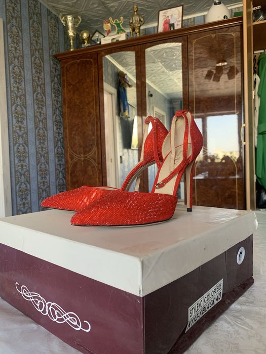 Туфли женские.