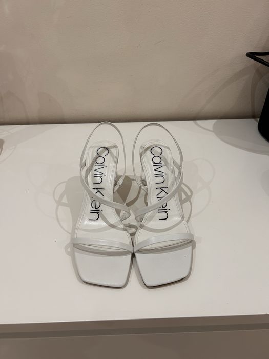 Босоножки Calvin Klein, торг имеется