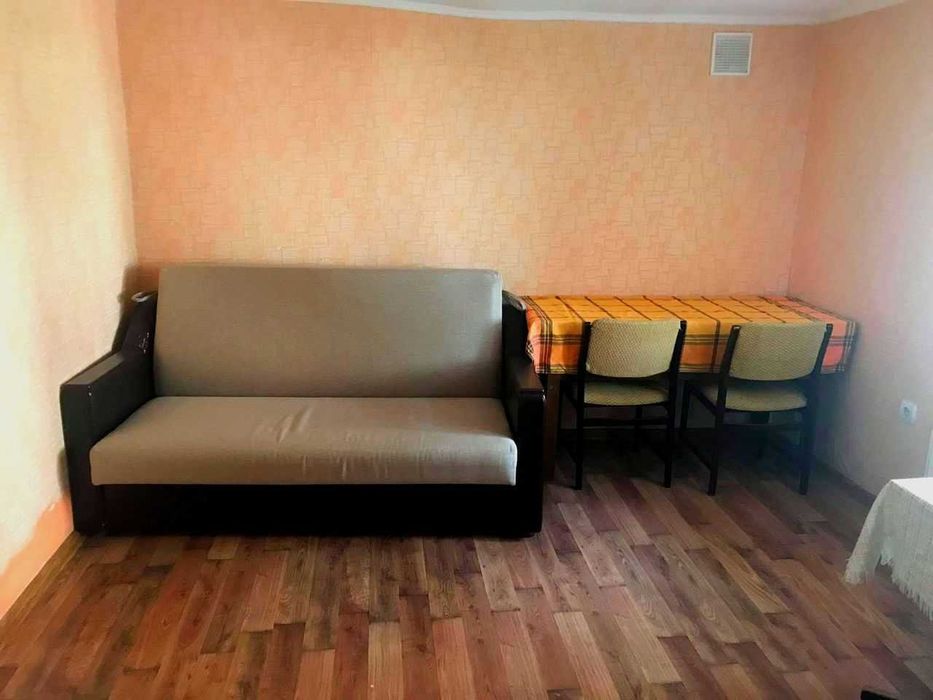 Дава се под наем Етаж от къща в София, Левски - 56 кв.м за 300 € - Снимка #1