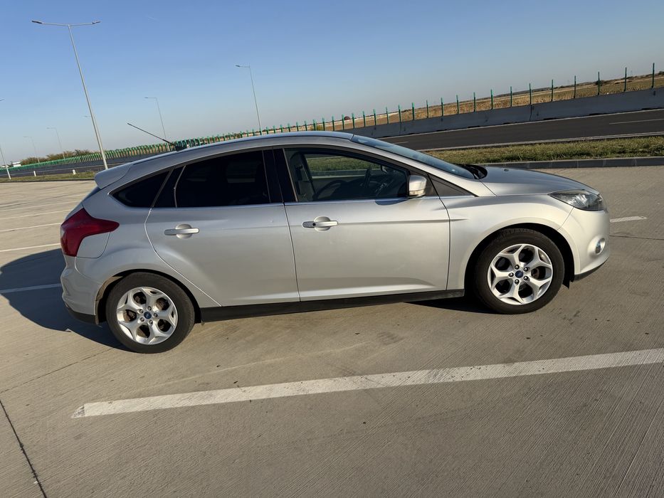 FORD Focus 2013 — imagine 3