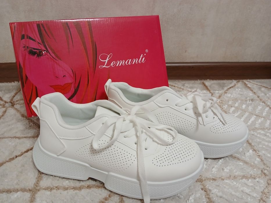 Продам новые р.37-38