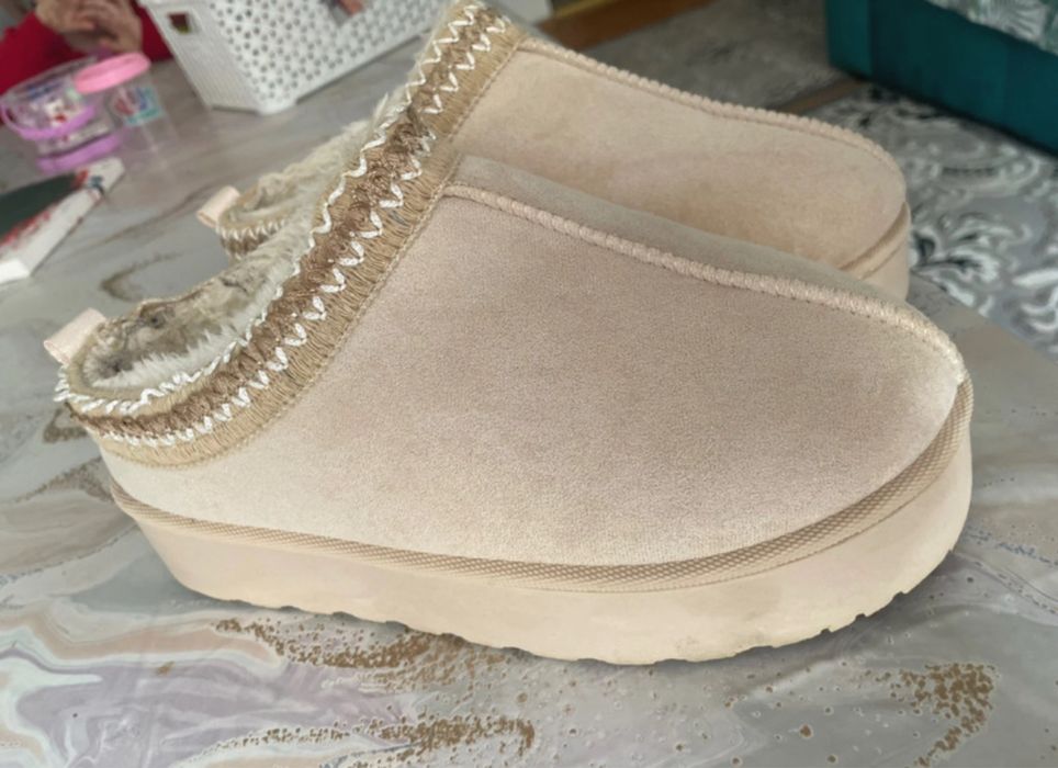 Botine tip ugg (papuc)