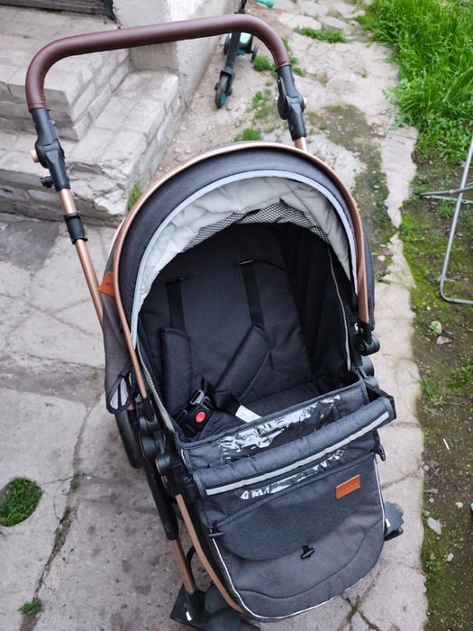 Продам коляску 0+