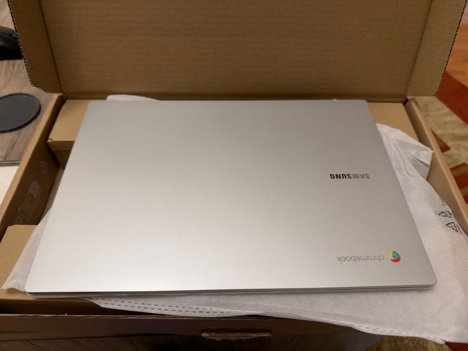 Samsung Galaxy Chromebook Go / XE340XDA-KA2UK