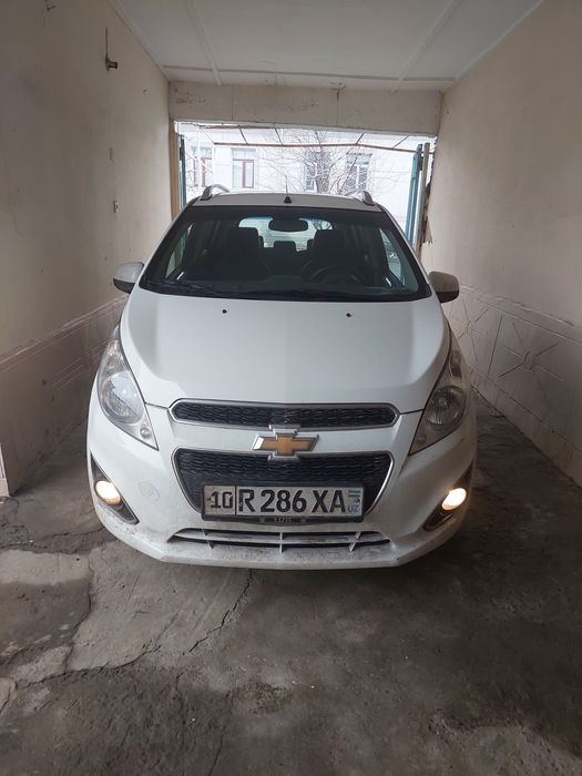 Spark Sotiladi Oq rang (2022)