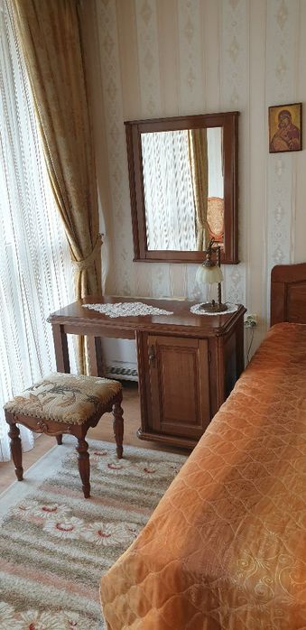 Отдава се студио под наем