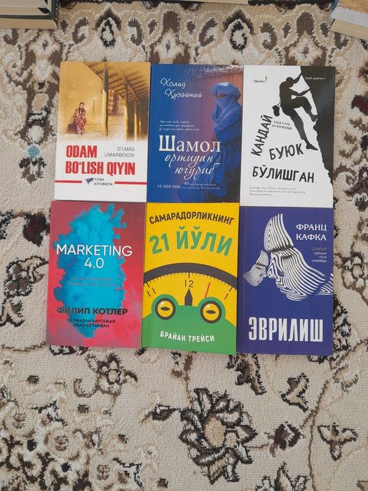 Kitoblar sotiladi