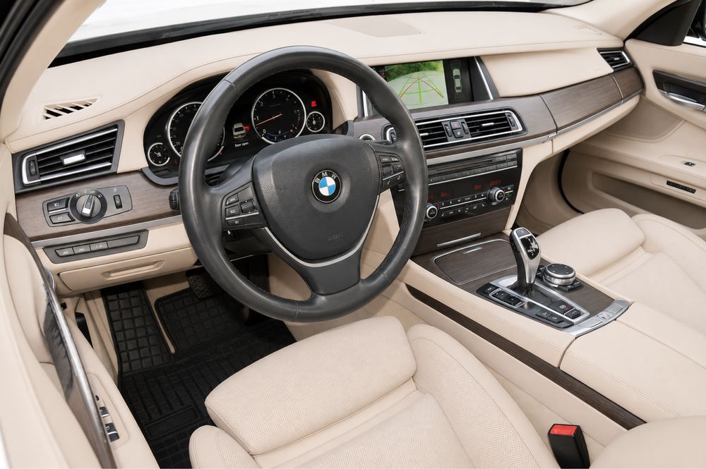BMW 730XD 2014 3.0 Diesel X-drive 258cp Full LED/Interior individual/Ceasuri digitale/Ventilatie/Soft close usi