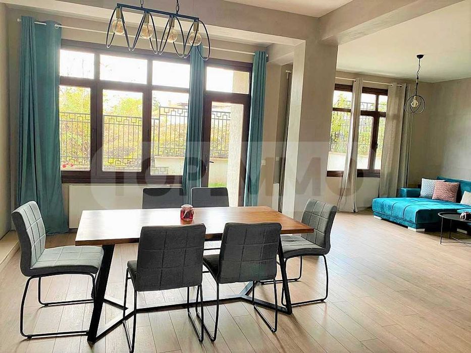 Продава се Къща в Балчик - 240 кв.м за 830 €/кв.м - Снимка #2