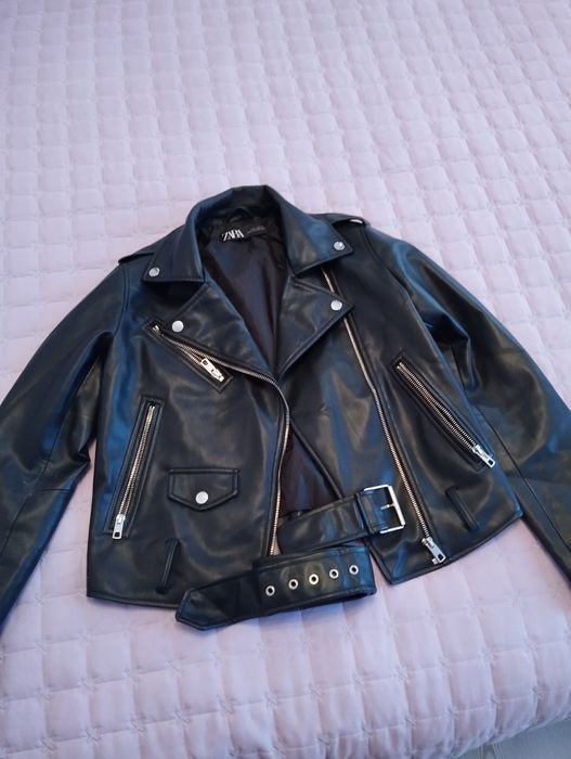 Стилно кожено яке за дами!